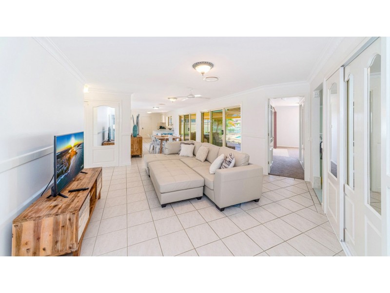 2 Barellan Avenue, Yamba NSW 2464
