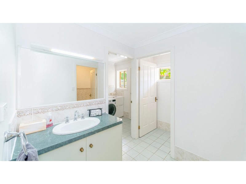 2 Barellan Avenue, Yamba NSW 2464