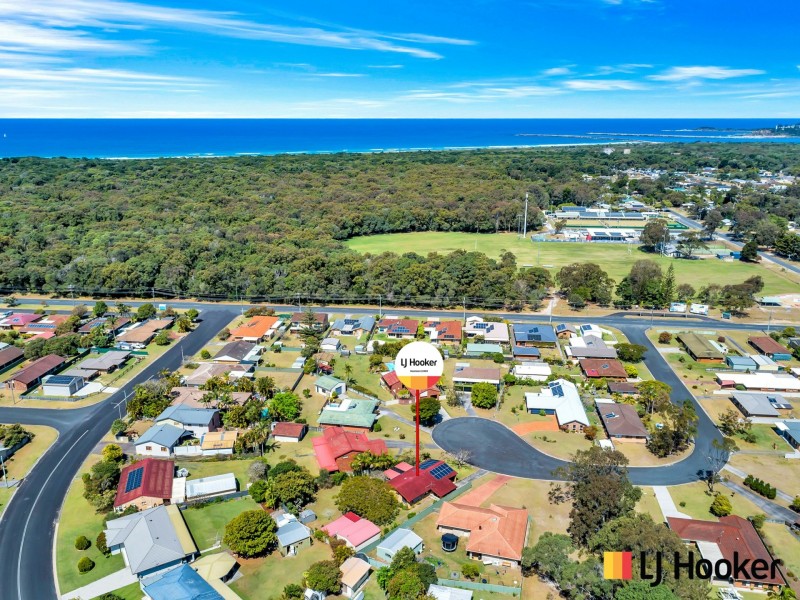 17 Kalang Place, Iluka NSW 2466