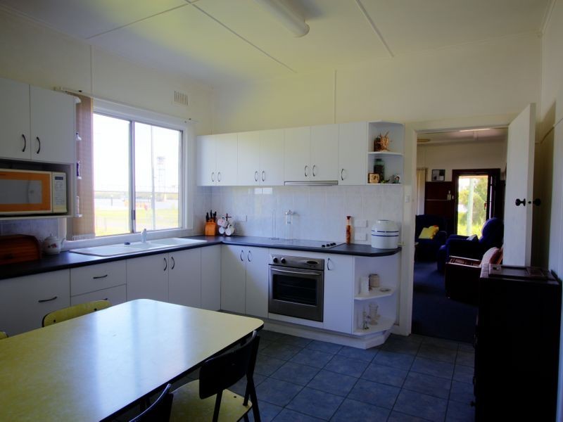 10 Martins Point Road, Harwood Island NSW 2465