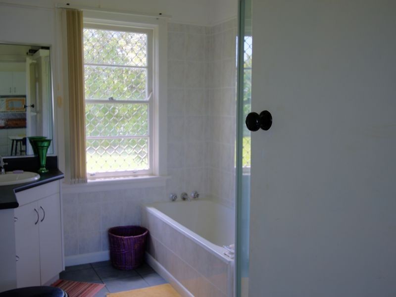 10 Martins Point Road, Harwood Island NSW 2465