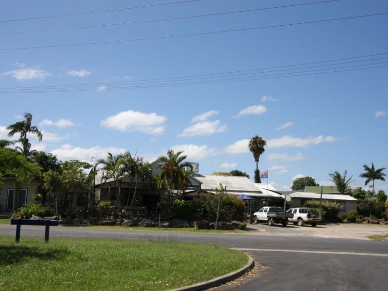 10 Martins Point Road, Harwood Island NSW 2465