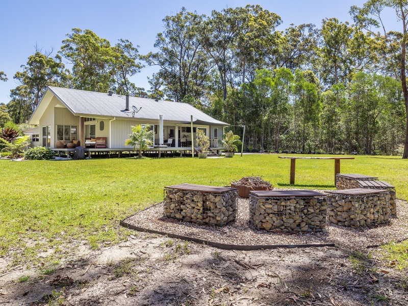 10 Tree Frog Grove, Woombah NSW 2469