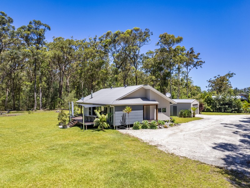 10 Tree Frog Grove, Woombah NSW 2469