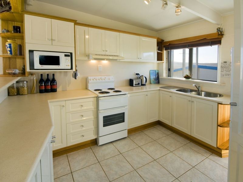 2 Azalea Street, Brooms Head NSW 2463