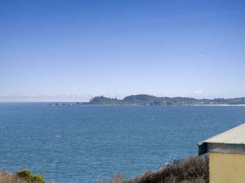 2 Azalea Street, Brooms Head NSW 2463