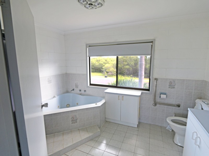 21 Oyster Channel, Micalo Island NSW 2464