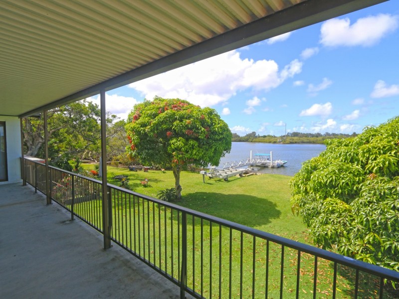 21 Oyster Channel, Micalo Island NSW 2464