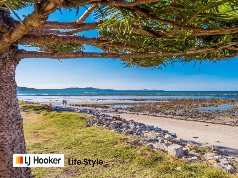 6 Baumea Street, Brooms Head NSW 2463