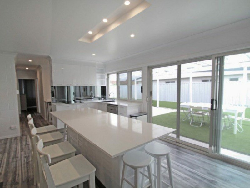 4 Heath St, Brooms Head NSW 2463