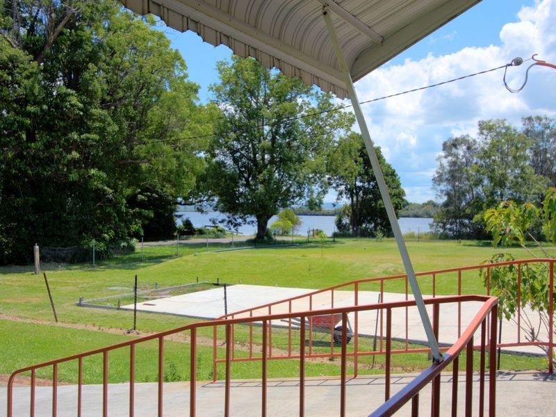 3 Yamba Street, Palmers Island NSW 2463