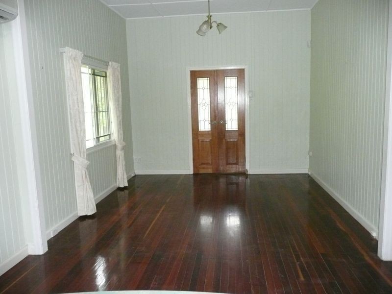 8 Hoschkes Lane, Maclean NSW 2463