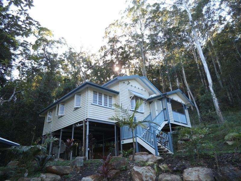 8 Hoschkes Lane, Maclean NSW 2463