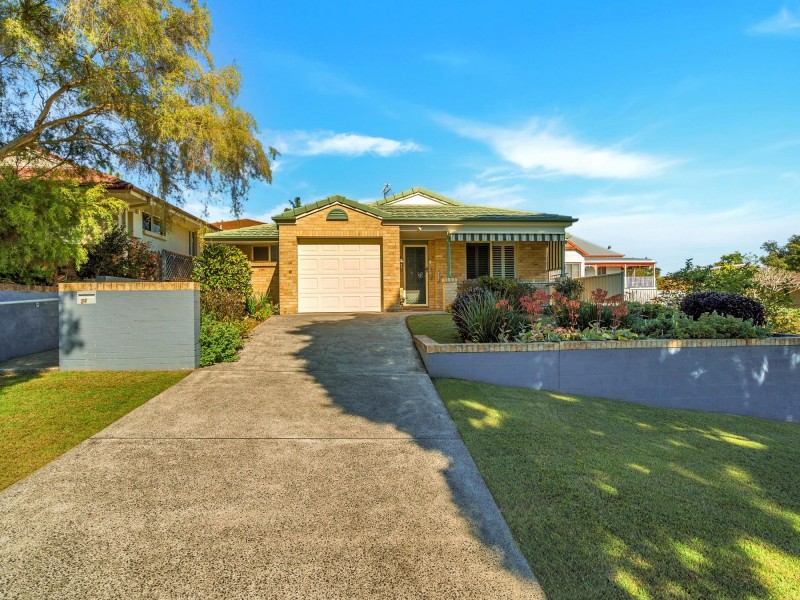 34 Taloumbi Street, Maclean NSW 2463