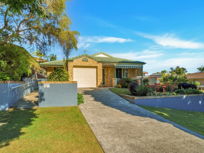 34 Taloumbi Street, Maclean NSW 2463