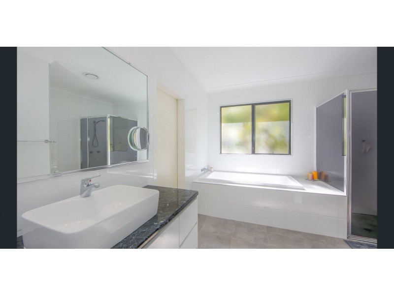 33 Gecko Court, Woombah NSW 2469