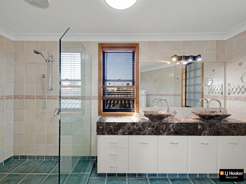 81 Witonga Drive, Yamba NSW 2464