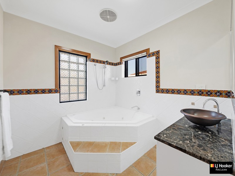 81 Witonga Drive, Yamba NSW 2464