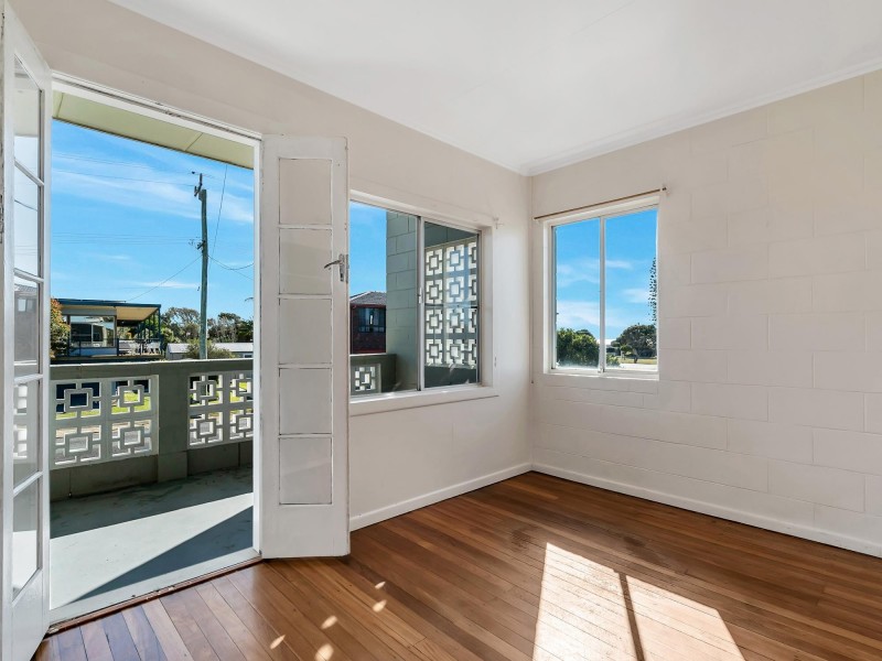 1 Heath Street, Brooms Head NSW 2463