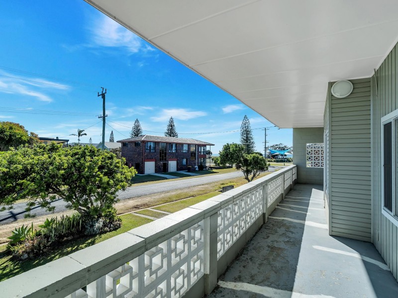 1 Heath Street, Brooms Head NSW 2463