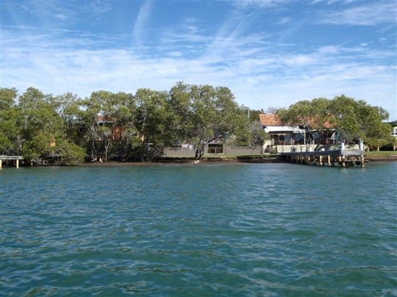 13 Oyster Channel Road, Yamba NSW 2464