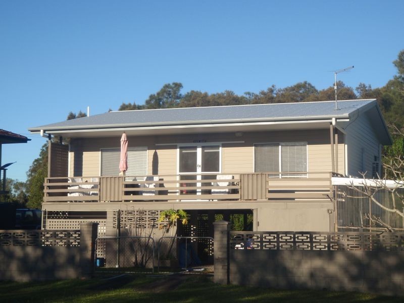 13 Oyster Channel Road, Yamba NSW 2464