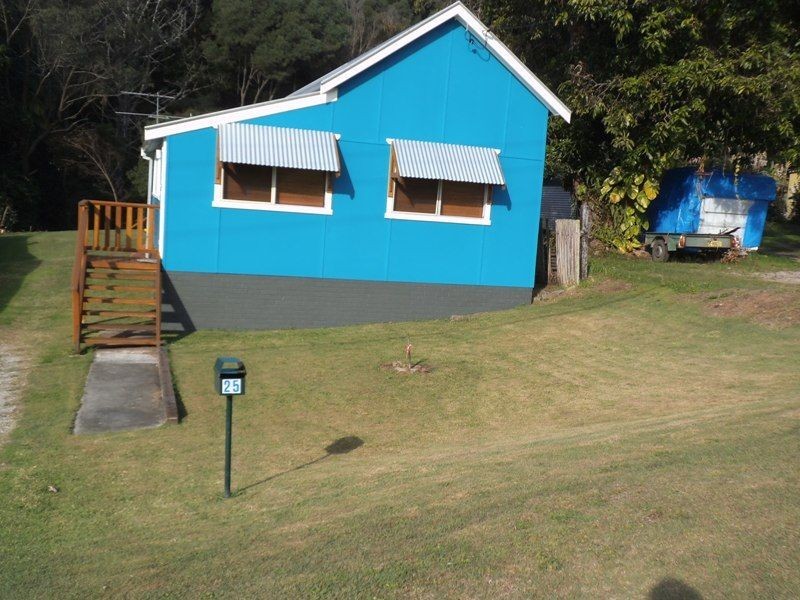 25 Roderick Street, Maclean NSW 2463