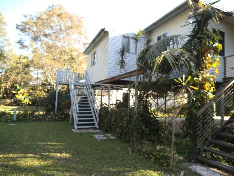 4 Carrington Street, Palmers Island NSW 2463