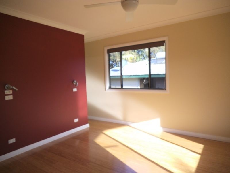 4 Carrington Street, Palmers Island NSW 2463