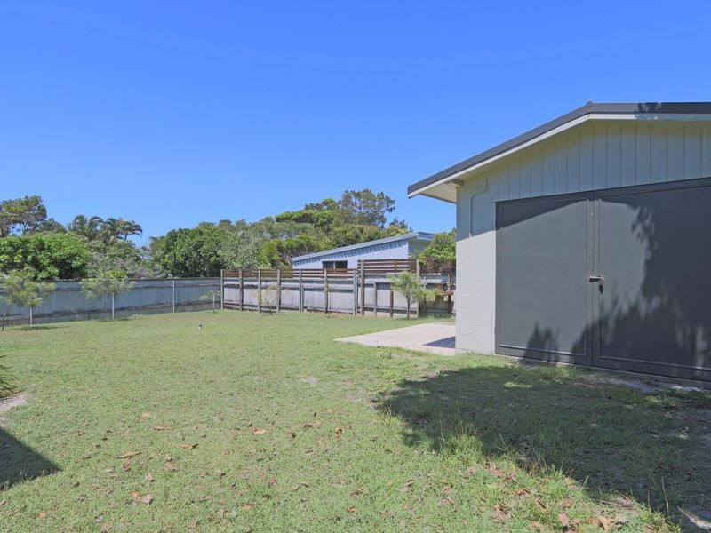 10 Poinsettia Crescent, Brooms Head NSW 2463