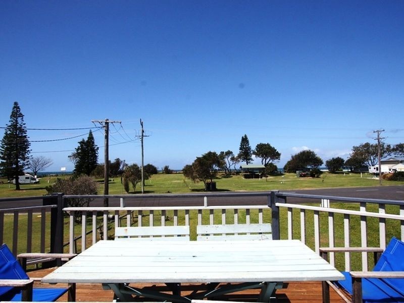 88 Ocean Road, Brooms Head NSW 2463
