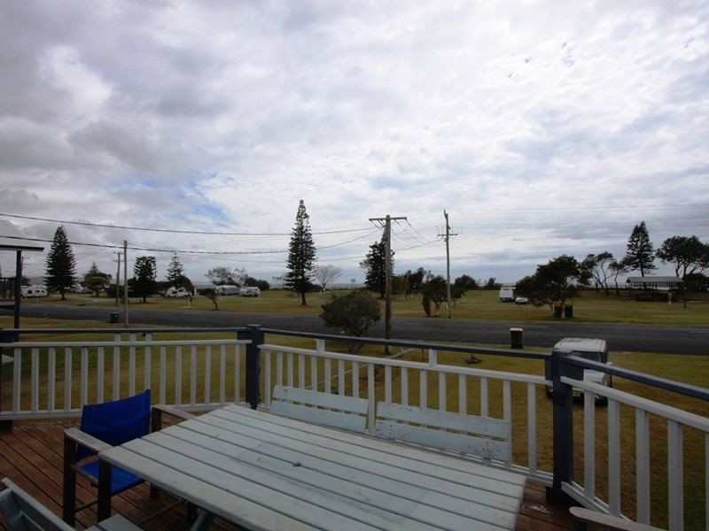 88 Ocean Road, Brooms Head NSW 2463