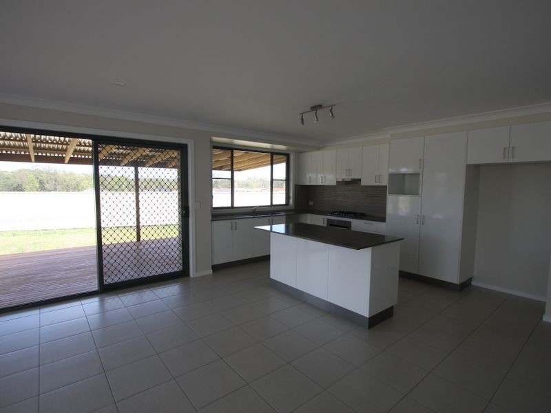 23 Edinburgh Street, Townsend NSW 2463