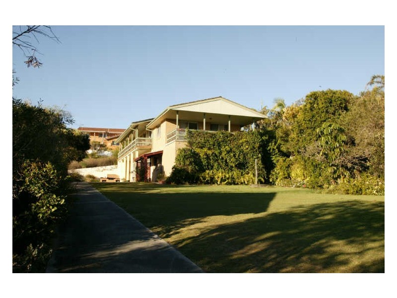 21 Poinsettia Crescent, Brooms Head NSW 2463