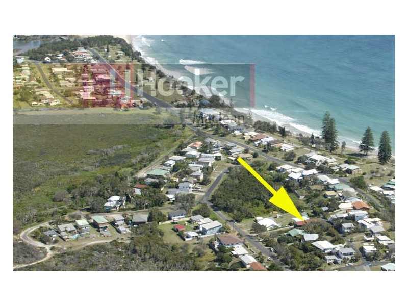 21 Poinsettia Crescent, Brooms Head NSW 2463