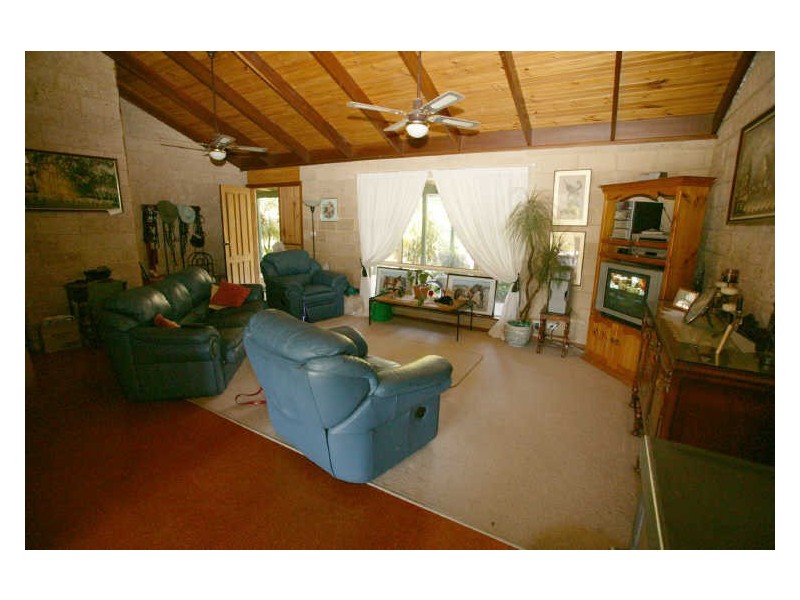 38 Clyde Essex Drive, Gulmarrad NSW 2463