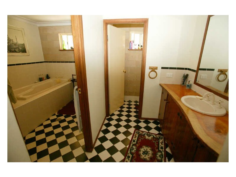 38 Clyde Essex Drive, Gulmarrad NSW 2463