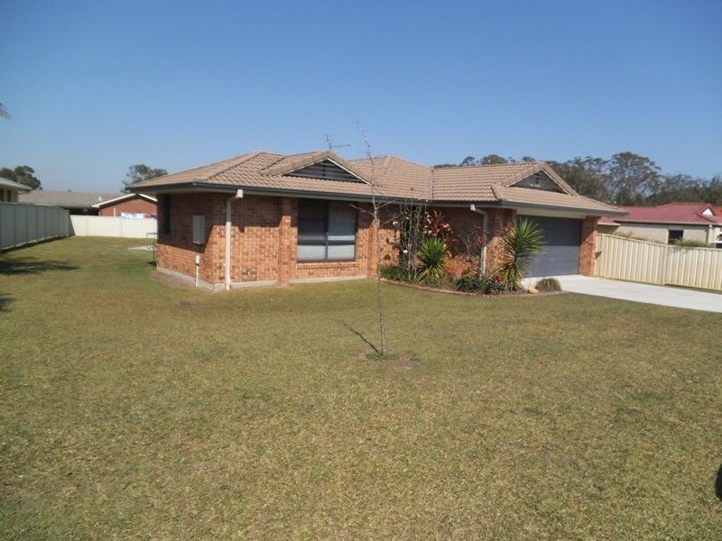 6 Kelly Crescent, Townsend NSW 2463