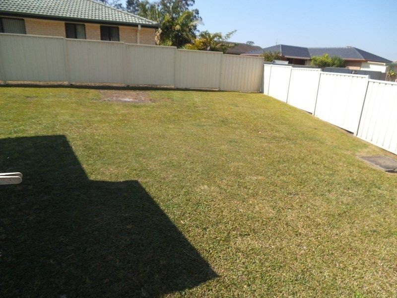 6 Kelly Crescent, Townsend NSW 2463