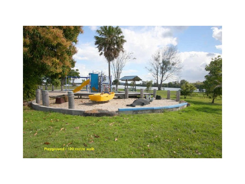 7 A Gordon Street, Palmers Island NSW 2463