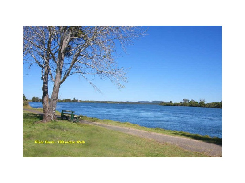 7 A Gordon Street, Palmers Island NSW 2463