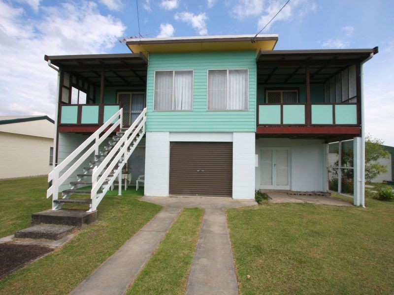 10 Honeysuckle Street, Brooms Head NSW 2463