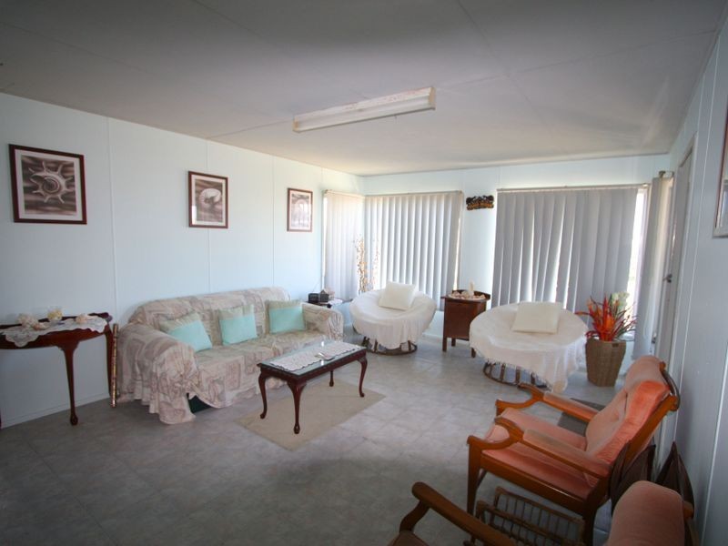 10 Honeysuckle Street, Brooms Head NSW 2463