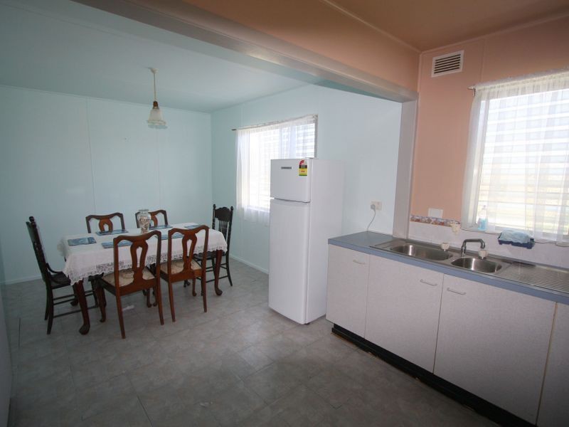10 Honeysuckle Street, Brooms Head NSW 2463
