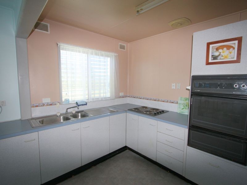 10 Honeysuckle Street, Brooms Head NSW 2463