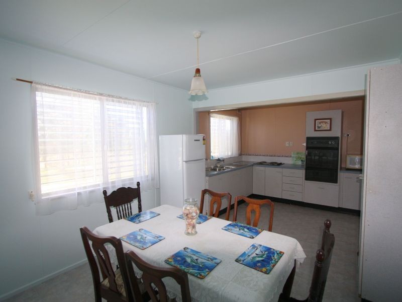 10 Honeysuckle Street, Brooms Head NSW 2463