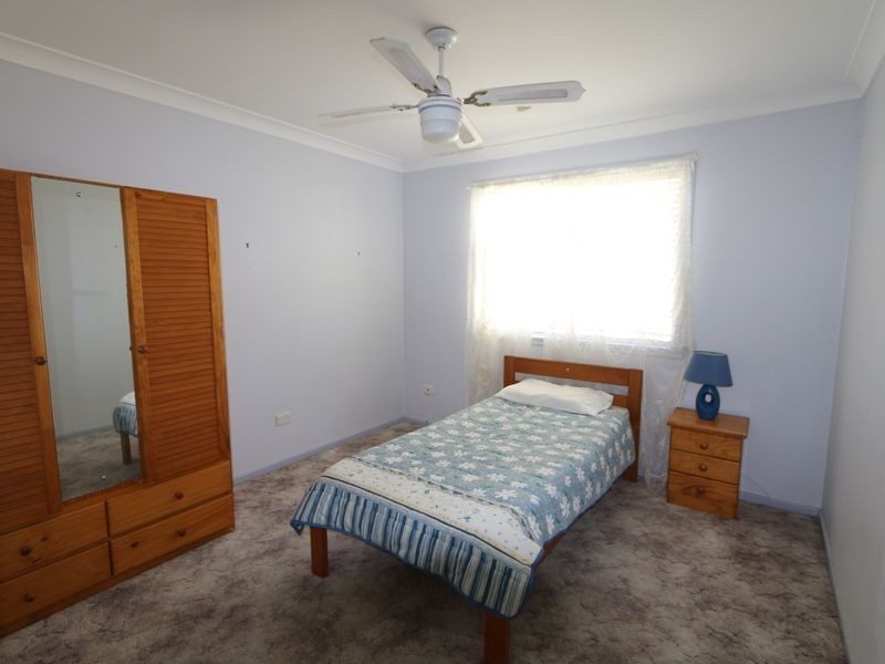 13 Honeysuckle Street, Brooms Head NSW 2463