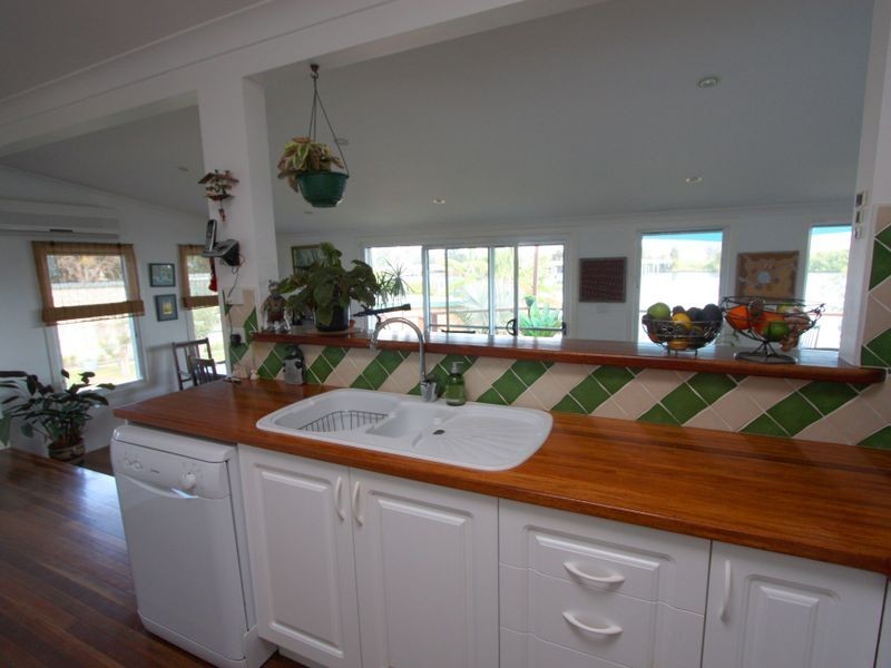 2a Cameron Street, Maclean NSW 2463