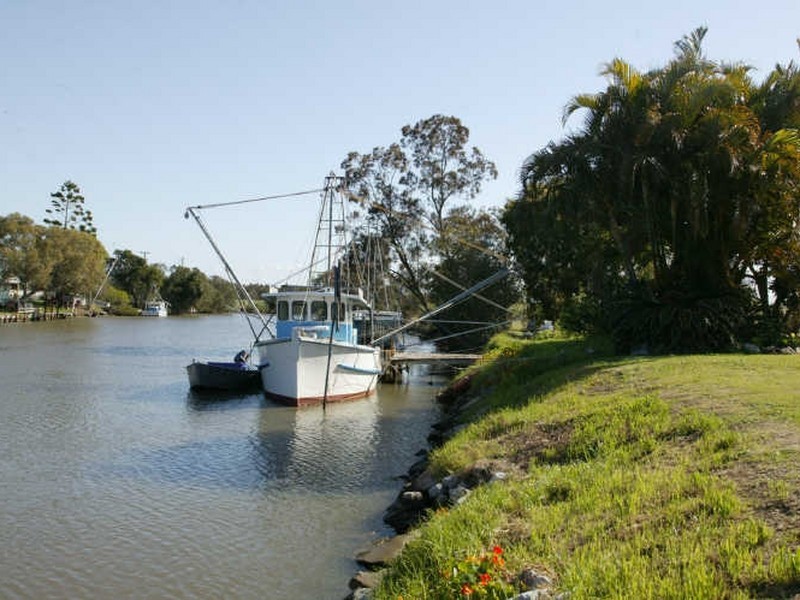 640 North Bank Road, Palmers Island NSW 2463