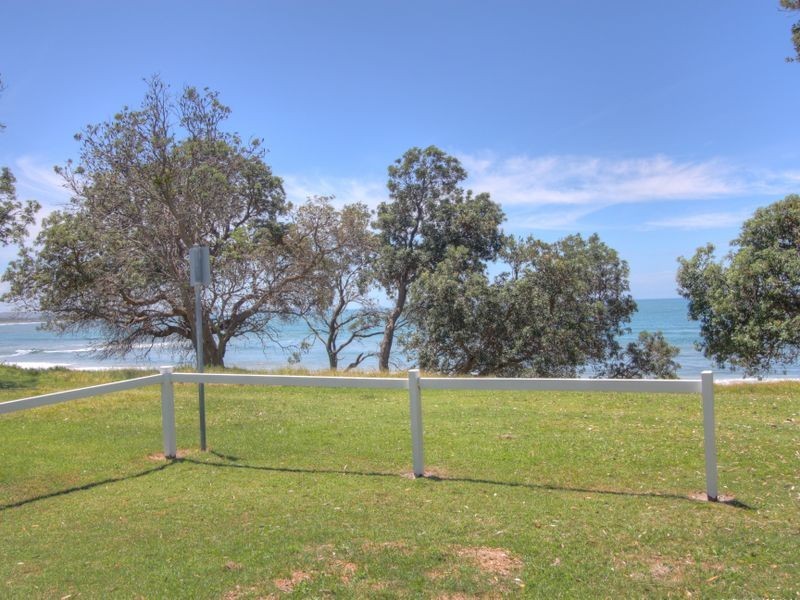 51 Ocean Road, Brooms Head NSW 2463